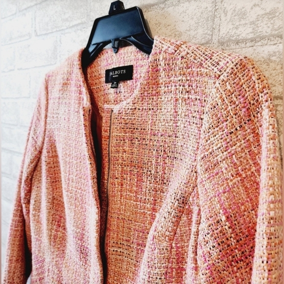 Talbots Pink Tweed Jacket. - Picture 2 of 5